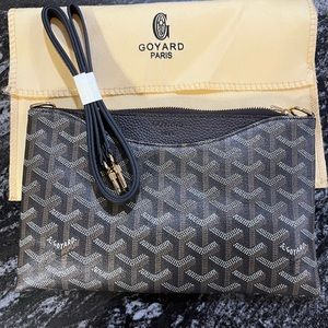 Goyard Paris small clutch. Brown & Tan.